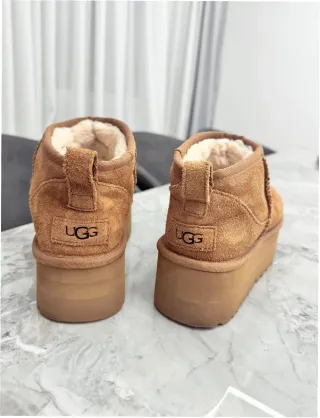 Stivali UGG Taglia 40 Marroni