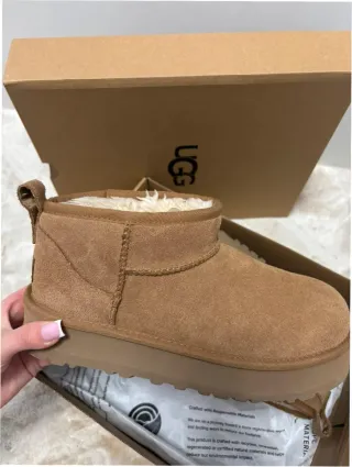 Botas UGG Talla 40 Marrones