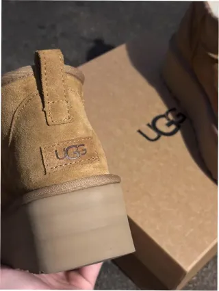 Stivali UGG Taglia 40 Beige/Marrone