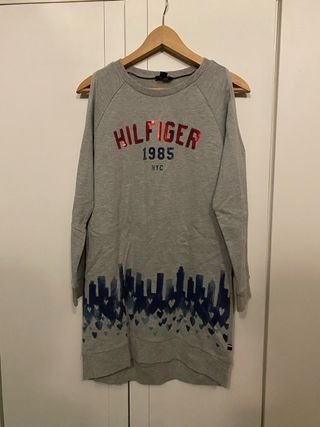 Vestido Tommy Hilfiger Gris y Rojo Foto talla