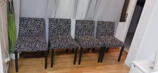 Juego de 4 sillas tapizadas