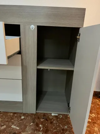 Cómoda salón moderna