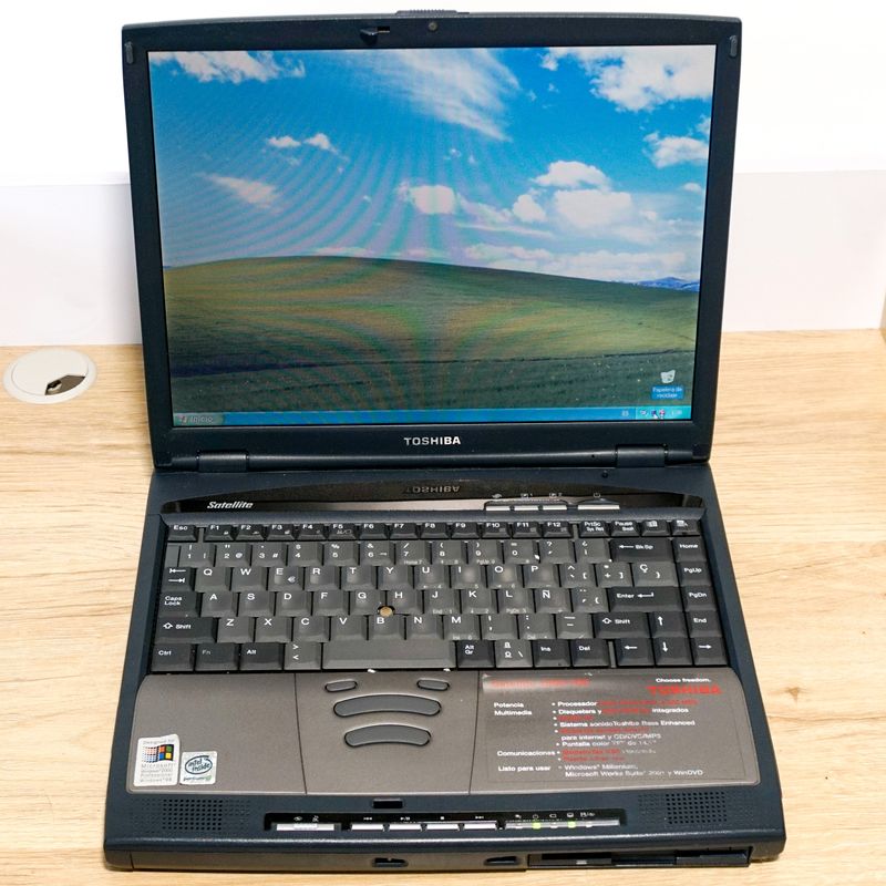 Portátil Toshiba Satellite S1800-700