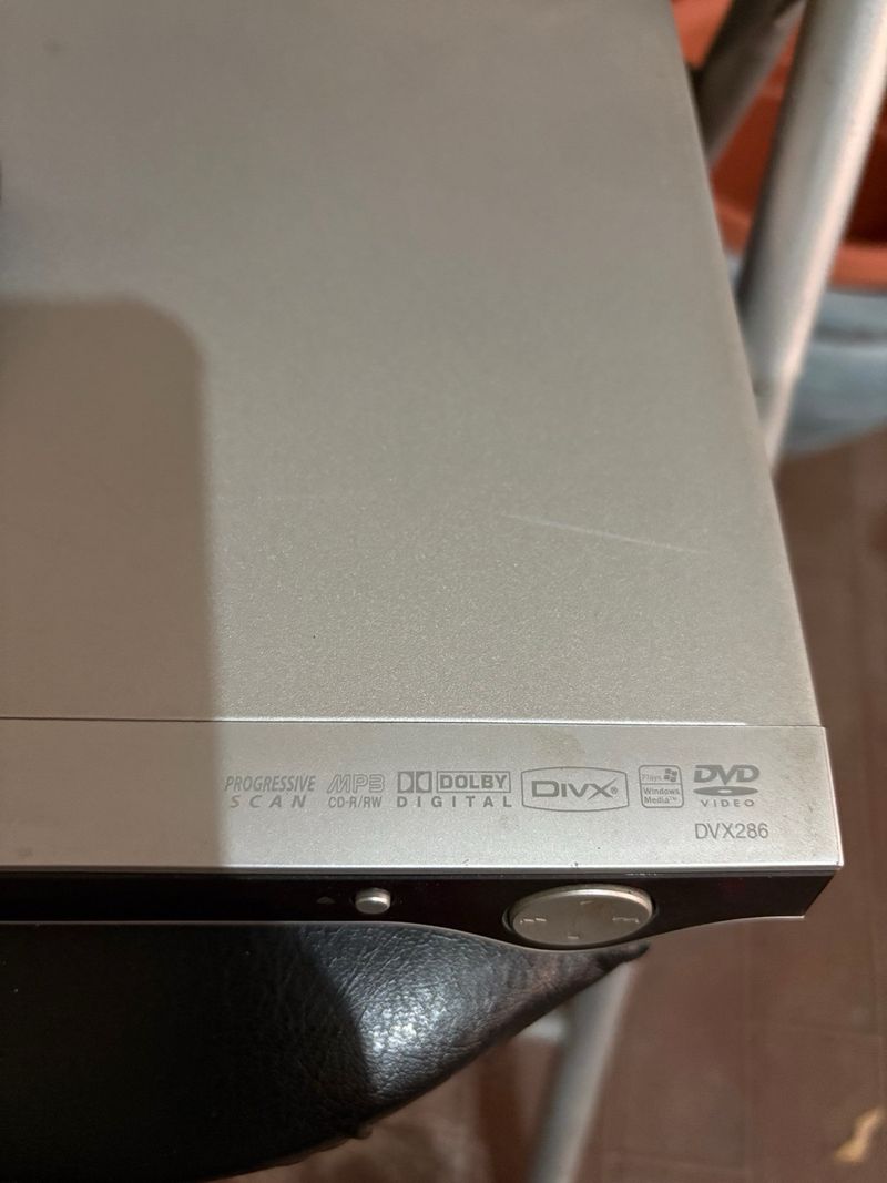 Reproductor de DVD LG afbeelding 2