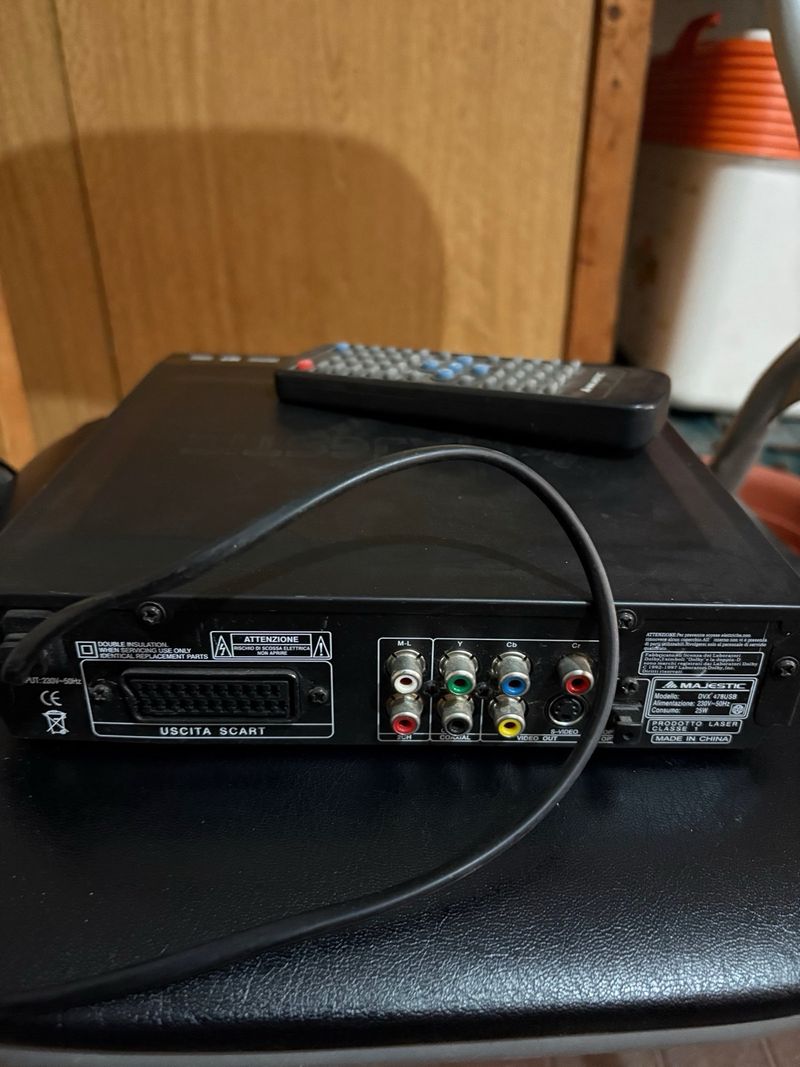 Reproductor de DVD Majestic DVX 478USB afbeelding 3