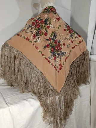 MANTÓN PAÑUELO SEDA INDUMENTARIA TRADICIONAL