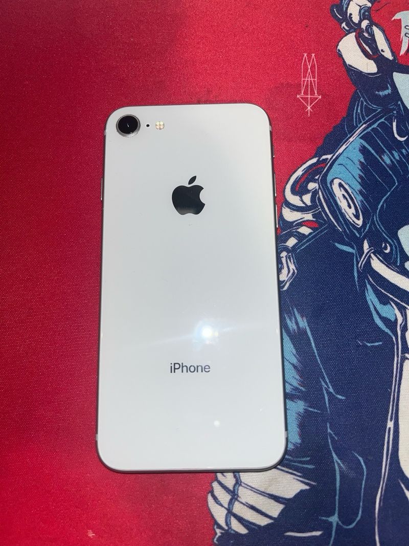iPhone 8 Blanco Reparar Bateria o piezas afbeelding 2