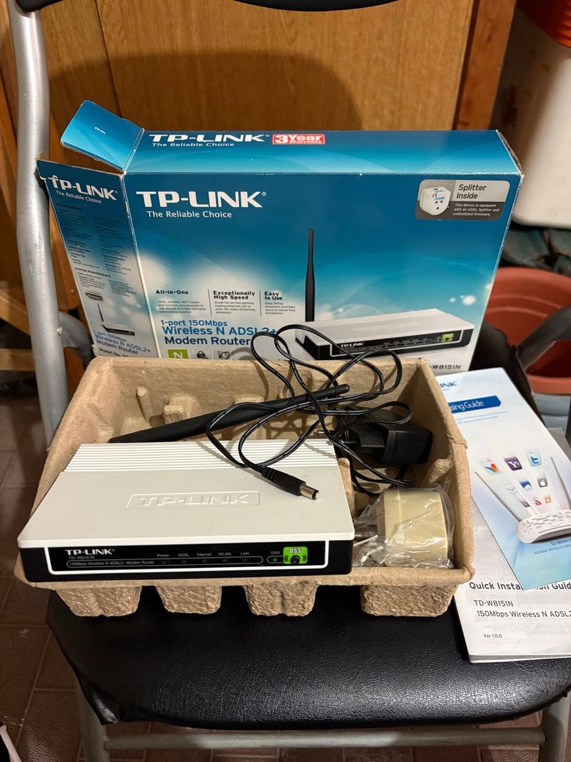 Router Modem Inalámbrico N ADSL2+ TP-Link TD-W8151N