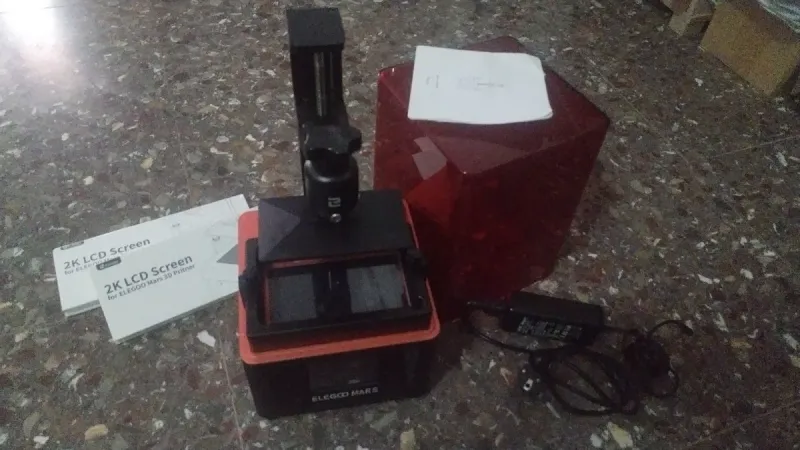 Impresora 3D Resina Elegoo Mars Roja/Negra
