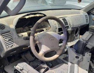 Hyundai 409231 aletín delantero izquierdo terracan