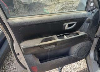 Hyundai 409231 aletín delantero izquierdo terracan