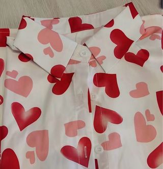 Nuova camicia smanicata donna con cuori