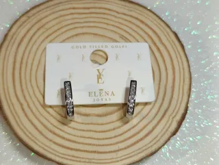 Argollas plateadas con circonitas de Elena Joyas