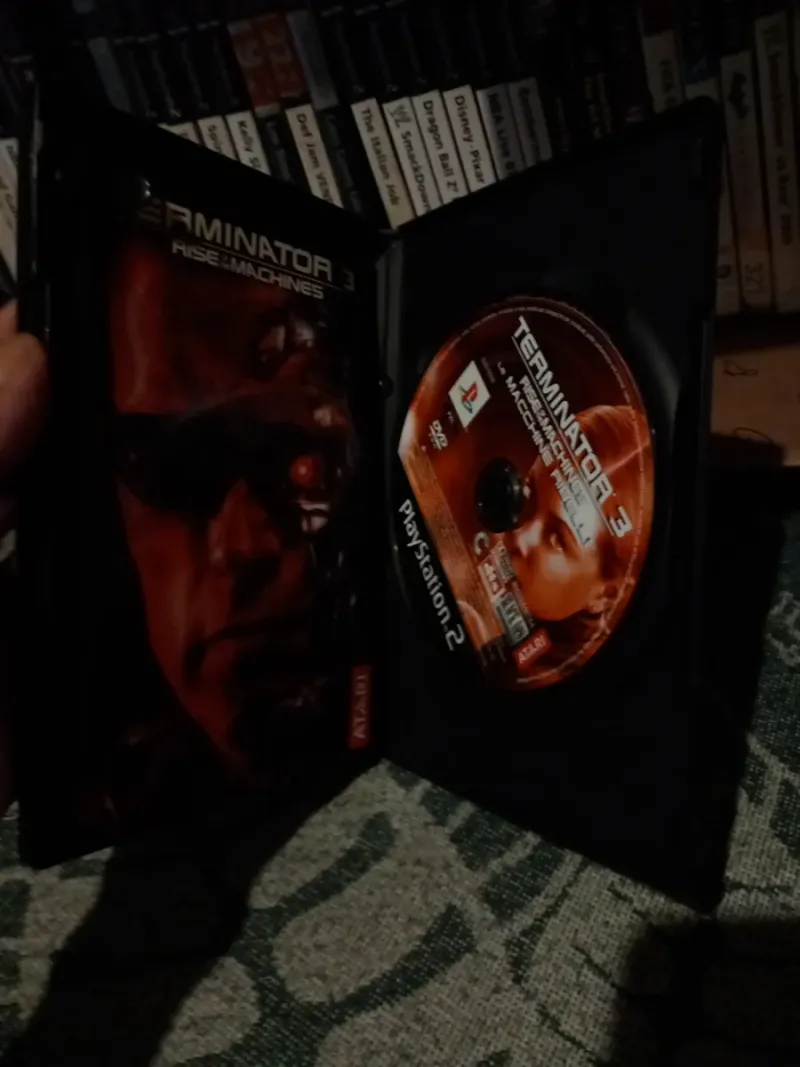 2 Juegos PS2: Dark Summit y Terminator 3 afbeelding 6