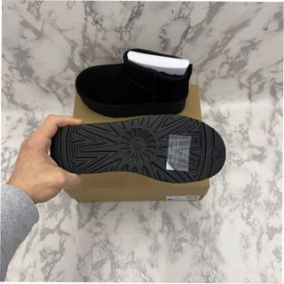 Stivali UGG Ultra Mini con piattaforma Taglia 37