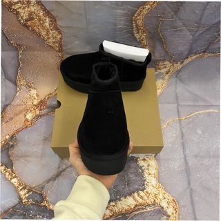 Stivali UGG Ultra Mini con piattaforma Taglia 40