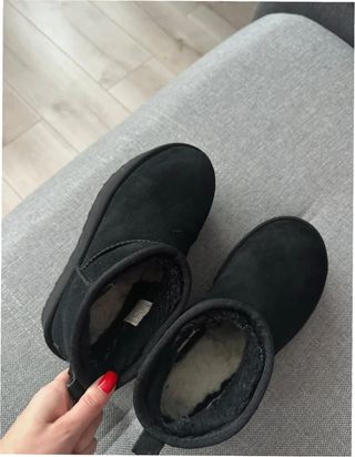 Stivali UGG Ultra Mini con piattaforma Taglia 39