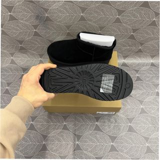 Stivali UGG Ultra Mini con piattaforma Taglia 37