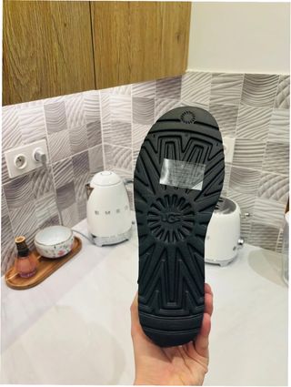 Stivali UGG Ultra Mini con piattaforma Taglia 38