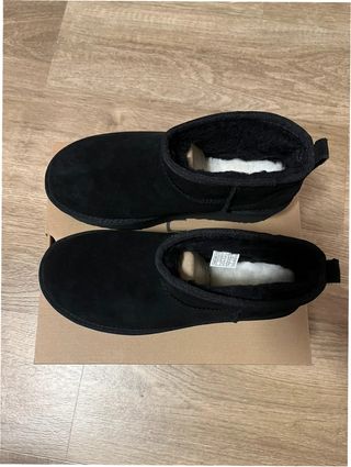Stivali UGG Ultra Mini Platform Taglia 38