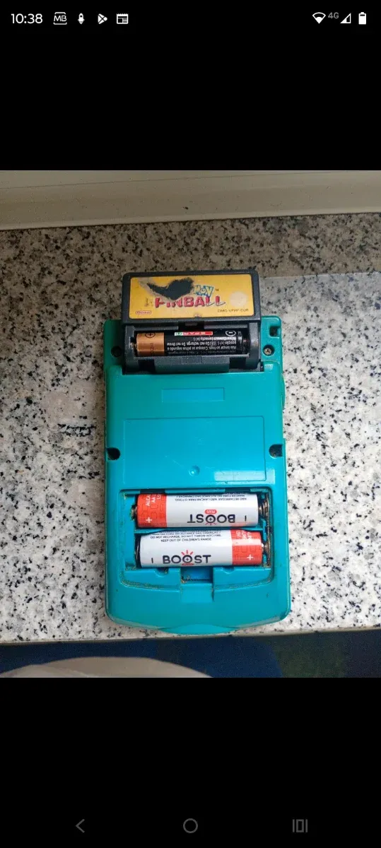 Game Boy Color con juego Pinball Pokémon afbeelding 3