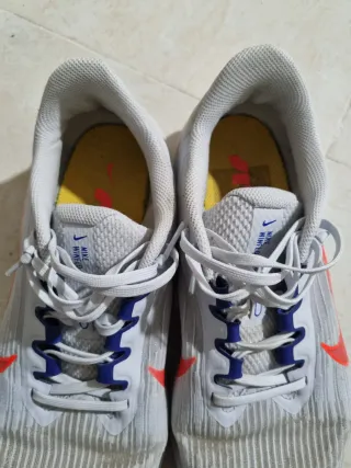 Zapatillas Nike Hombre Blancas y Rojas