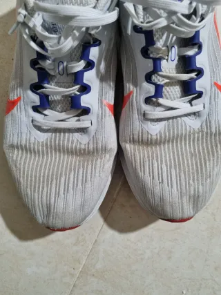 Zapatillas Nike Hombre Blancas y Rojas