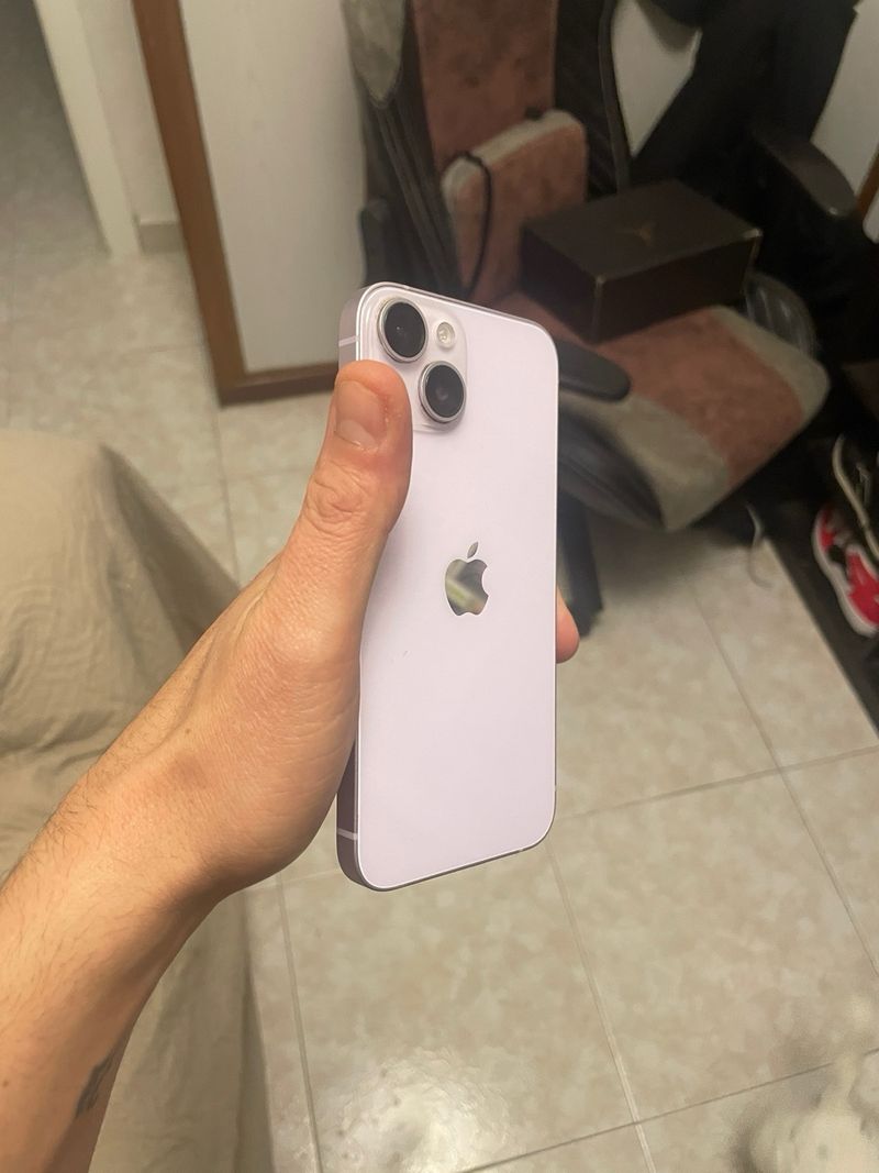 iPhone 14 128GB morado afbeelding 2