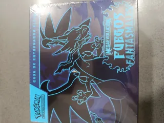 Caja Entrenador Élite Pokémon Fuego Fantasmal