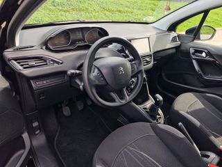 Peugeot 208 1.4 HDi 68cv 2013