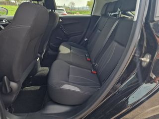 Peugeot 208 1.4 HDi 68cv 2013