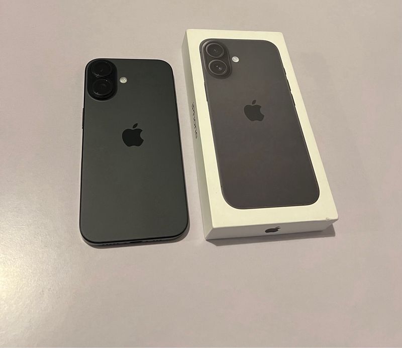 iPhone 16 Negro 128GB como nuevo afbeelding 2