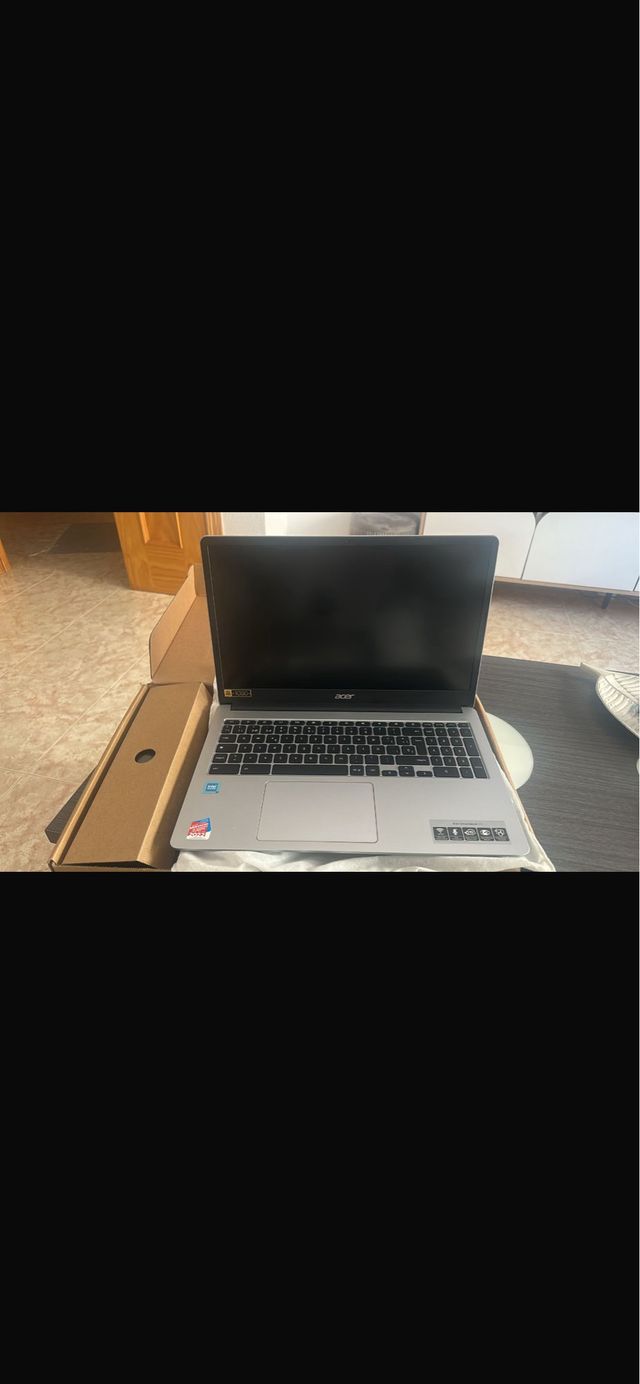 Ordenador Acer Nuevo Poco Uso