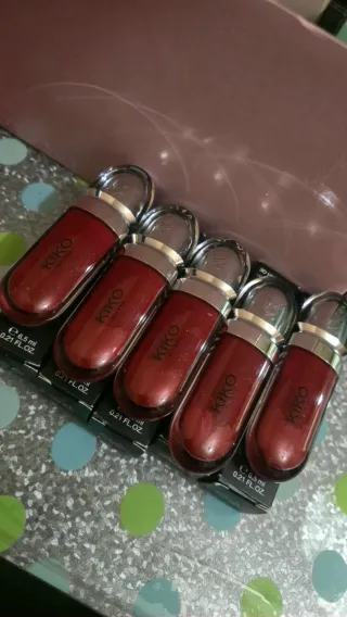 Kiko Milano 5 Labiales Líquidos Rojos
