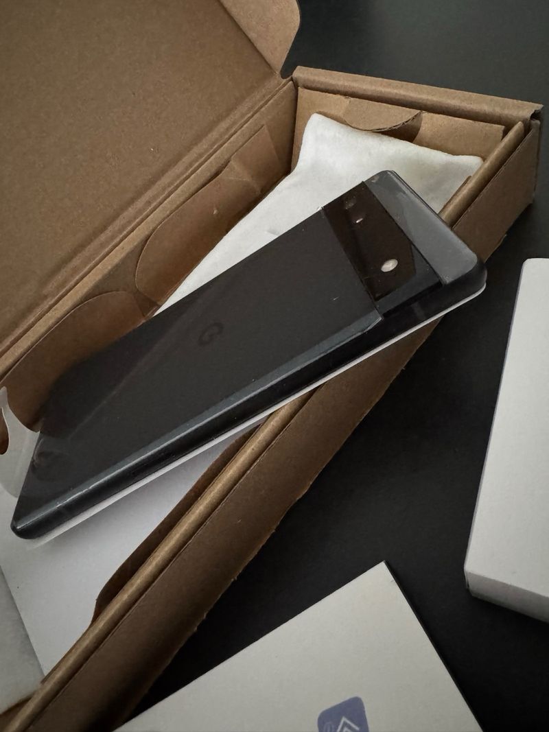 Google Pixel 6a 128GB Negro Nuevo afbeelding 3