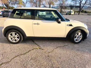Mini Cooper Blanco 9962 HVG