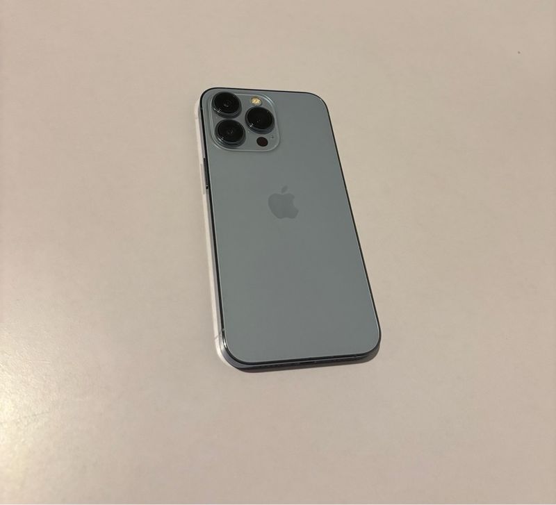 iPhone 13 Pro 128GB Como Nuevo afbeelding 2