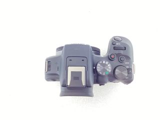 camara digital evil canon eos r10