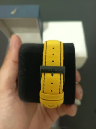 Reloj Nautica Cronógrafo Negro y Amarillo