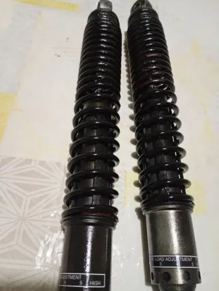 2 Amortiguadores Honda S-Wing 125 con 10.000 km.