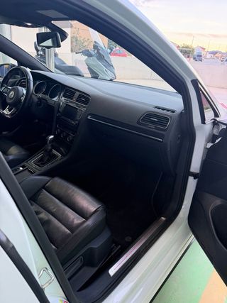 Volkswagen Golf  GTI PERFORMANCE