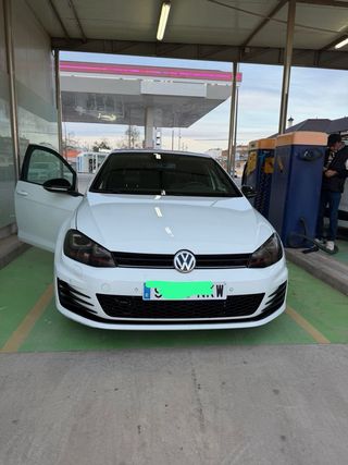 Volkswagen Golf  GTI PERFORMANCE
