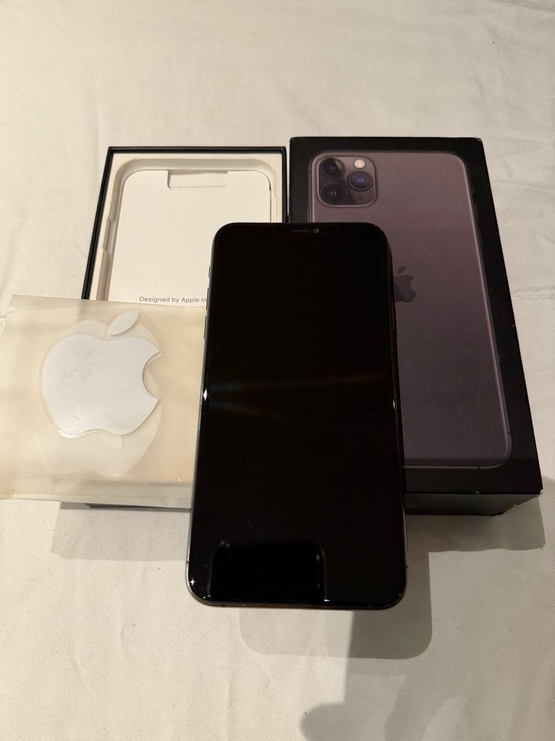 iPhone 11 Pro Max Space Gray afbeelding 2
