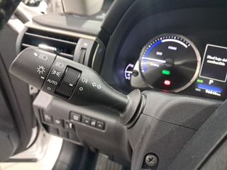 Lexus IS 2.5 300h Business