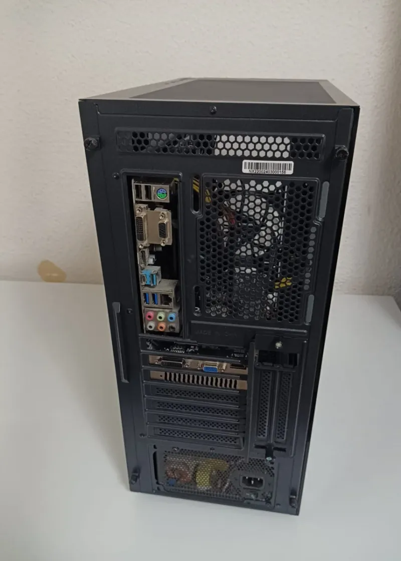 Torre PC Hummer Negra I7 9700k afbeelding 4