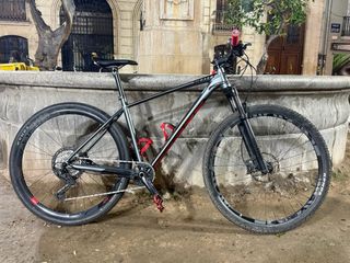 Bicicleta Scott Scale 970 con grupo shimano XT