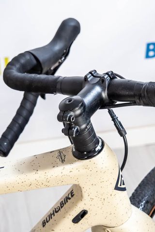 MEGAMO WEST 15 T-S BONE WHITE BICICLETA GRAVEL - Talla: S