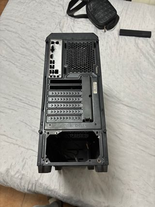 Caja PC Gaming con Ventana