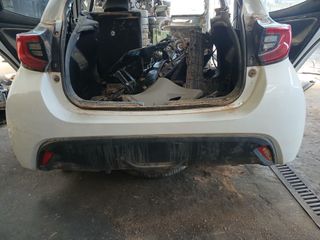 PARAGOLPES TRASERO TOYOTA YARIS (XP21)