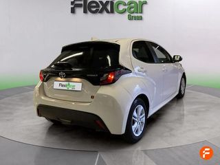Toyota Yaris 1.5 120H Business Plus